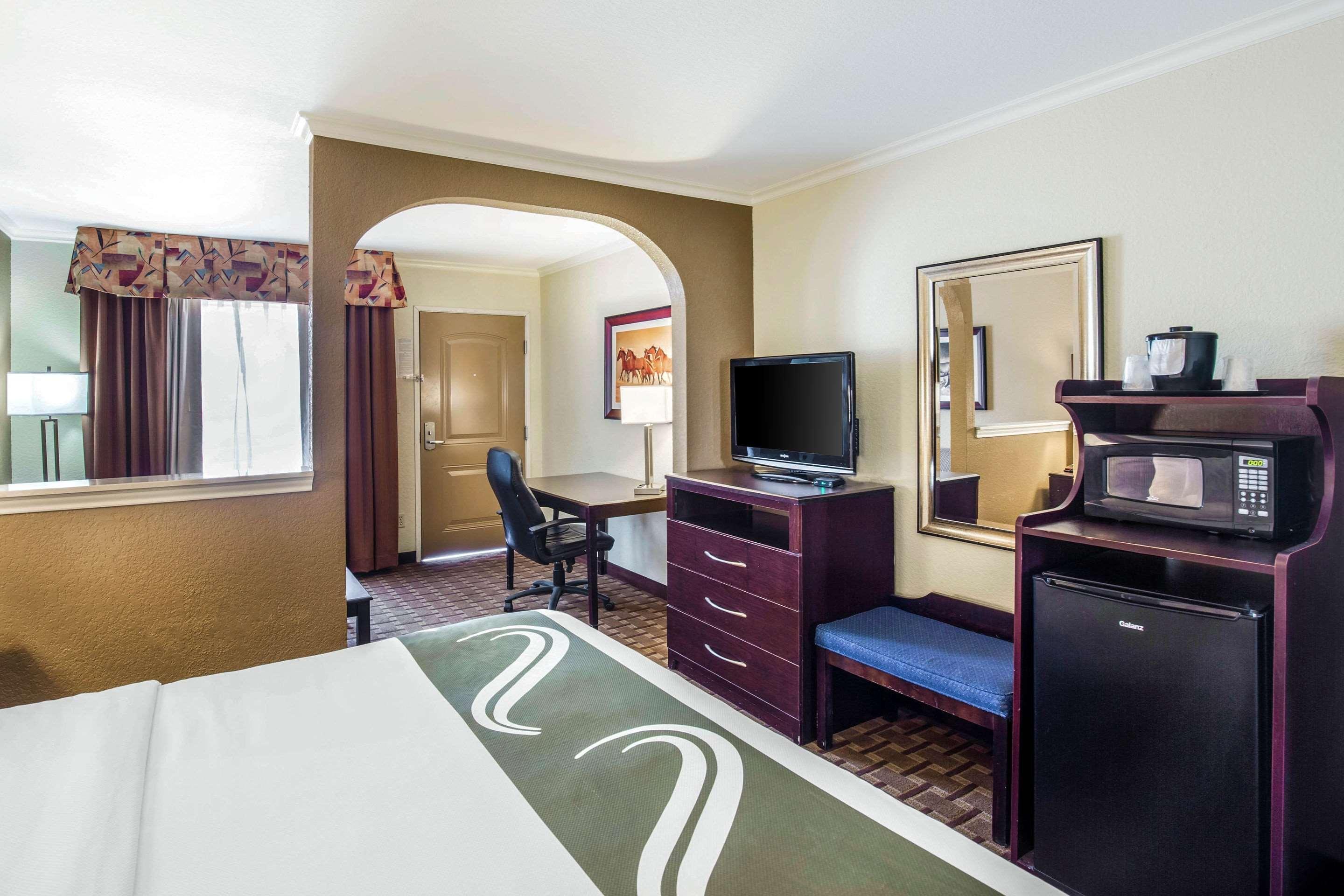 Quality Inn & Suites Abilene Exterior foto