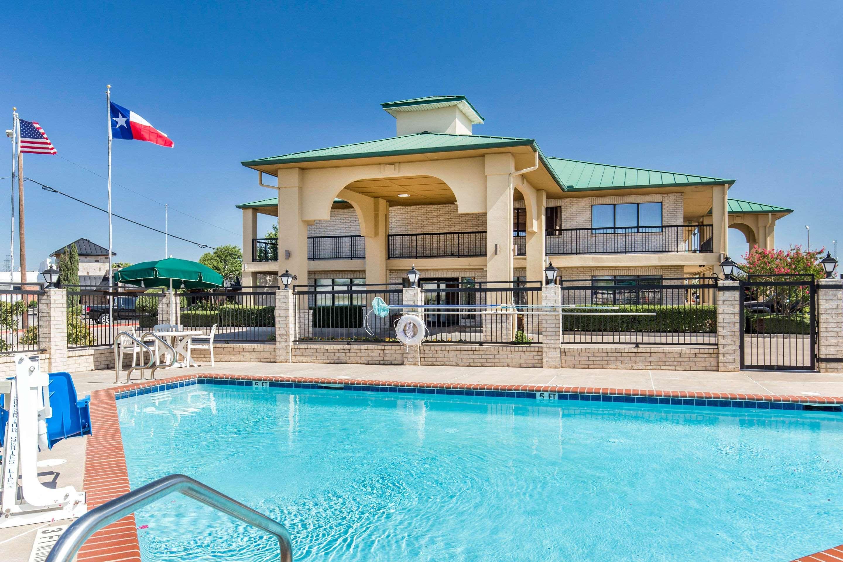 Quality Inn & Suites Abilene Exterior foto