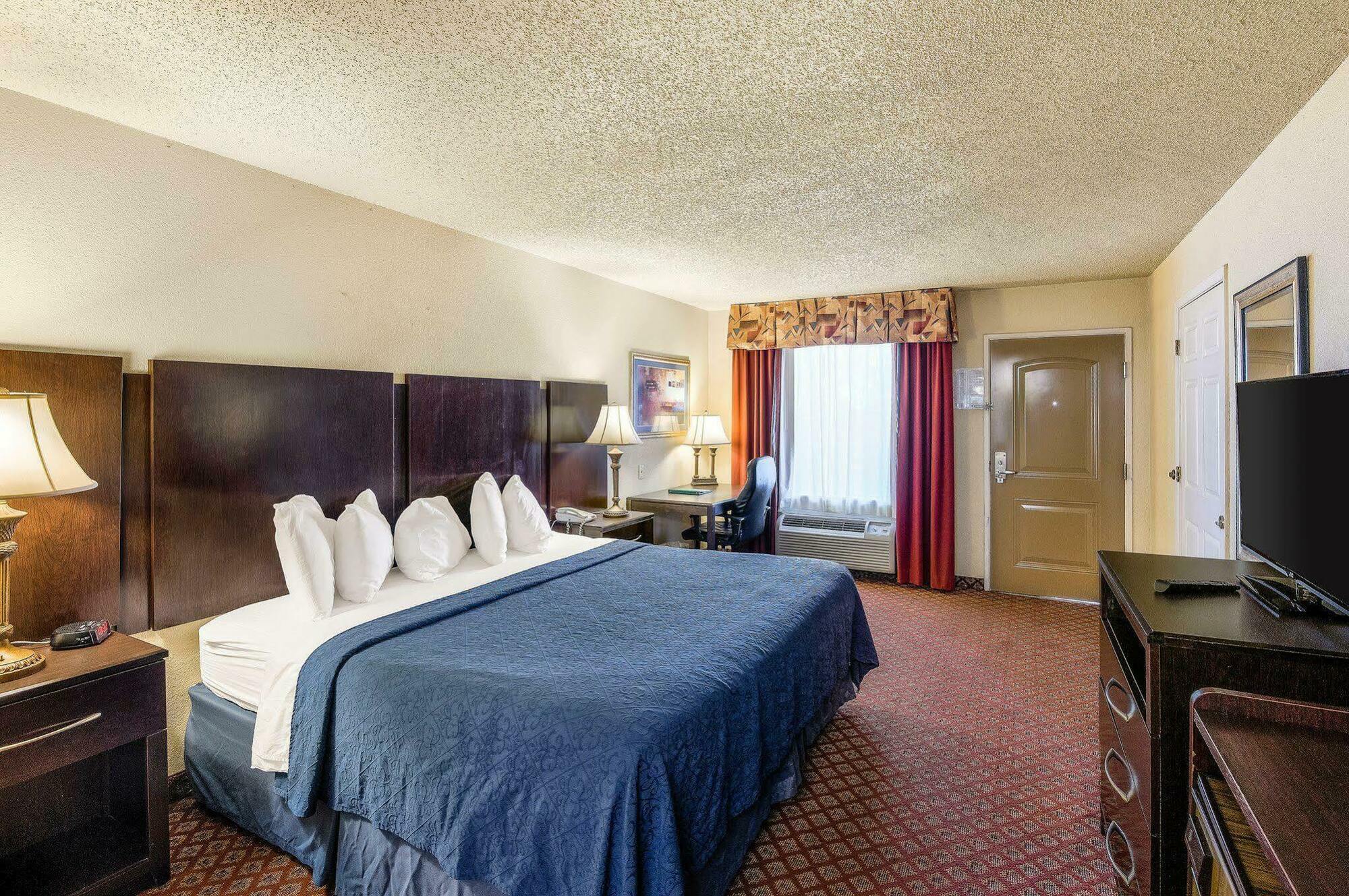 Quality Inn & Suites Abilene Exterior foto